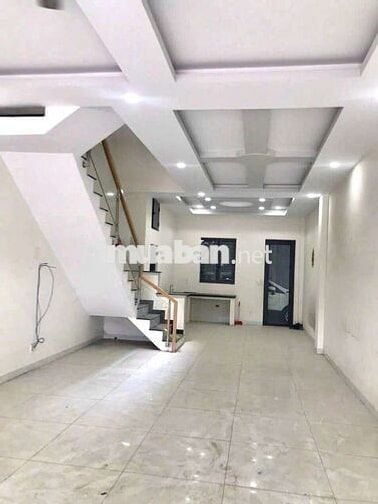 Nhà mặt tiền kinh doanh 1 trệt 2 lầu dân cư đông đúc 100m2 3p ngủ
