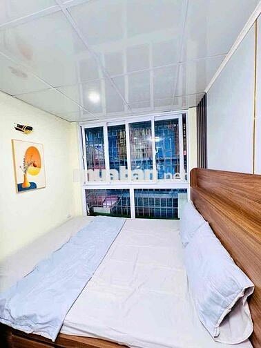 80m2 sổ đỏ hơn 3 tỷ phố Hồng Mai , tập thể tầng 3 căn góc 2 ngủ đẹp.