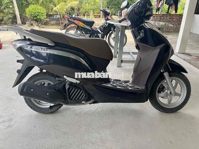 cần bán honda lead 2016 zin 100% áo mới lột keo