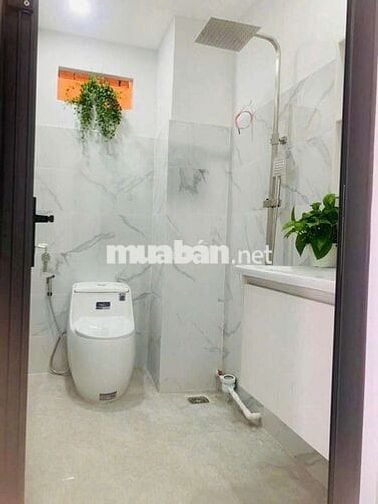 Cho thuê nhà đg.tô hiến thành.p12.q10.