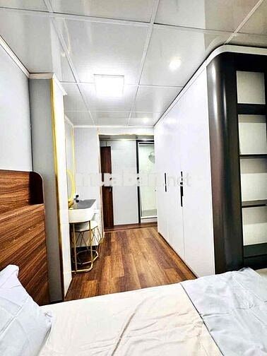 80m2 sổ đỏ hơn 3 tỷ phố Hồng Mai , tập thể tầng 3 căn góc 2 ngủ đẹp.
