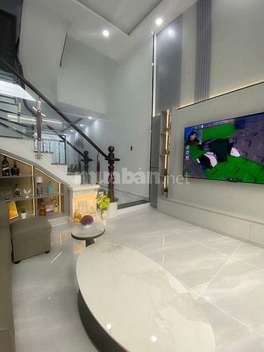 Bán gấp nhà 160 Nguyễn Văn Quỳ Quận 7- oto – Nhà đẹp xuất sắc, vào ở