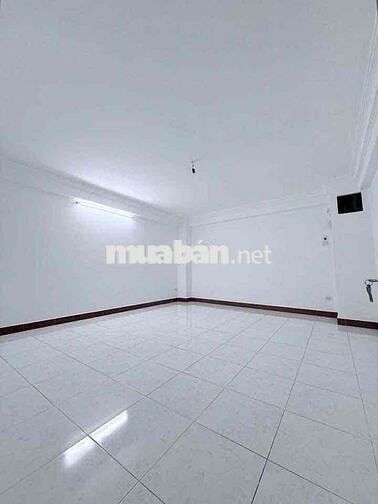 4 TẦNG MT HÙNG VƯƠNG NGAY NGÃ 4 MỚI ĐẸP