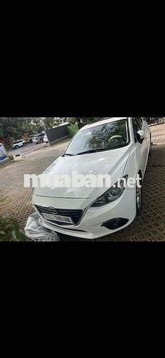 Mazda 3 2015 1.5 AT Hatchback - 100000 km