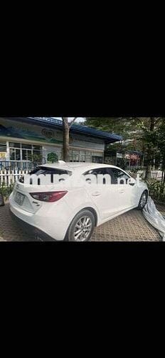Mazda 3 2015 1.5 AT Hatchback - 100000 km