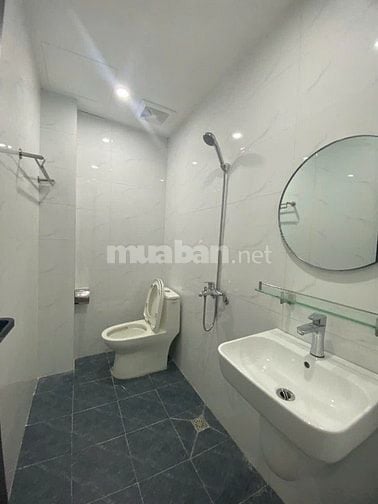 HIẾM LÔ GÓC NHÀ ĐẸP HỒ TÙNG MẬU 36M2X5T ĐẤT THỊNH GIÁ 8,3 TỶ
