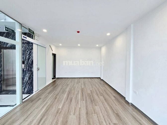 SIÊU PHẨM MẶT PHỐ PHẠM VĂN ĐỒNG 35M-8 TÂNG-THANG MÁY-MT 6,4M-VỈA HÈ-KD