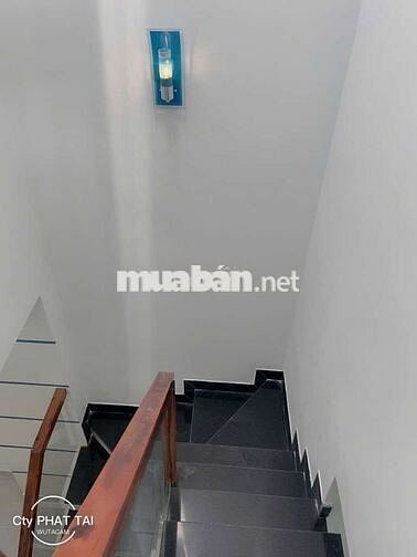 Nhà Lê Thúc Hoạch, 30m², 2 Tầng, 2 PN, Giá chỉ 3 tỷ