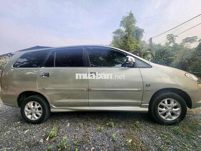 Toyota Innova 2006- 200.000km