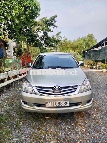 Toyota Innova 2006- 200.000km