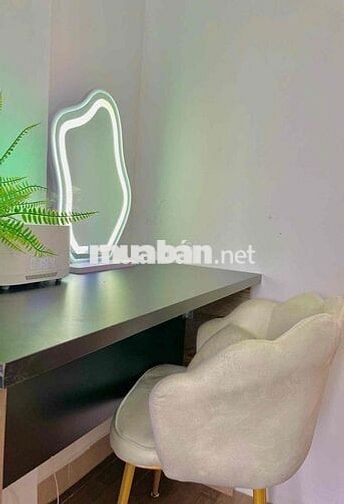 CHO THUÊ CĂN HỘ 2PN - 1WC CỬA SỔ, BAN CÔNG FULL NỘI THẤT CÁCH UEH 1km