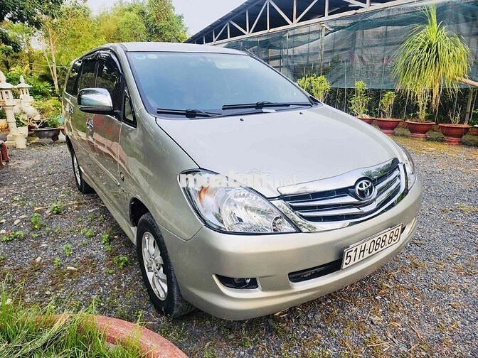 Toyota Innova 2006- 200.000km