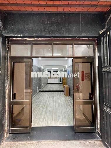 Mặt Bằng Kinh Doanh 30m2 ở Cộng Hoà, Tân Bình