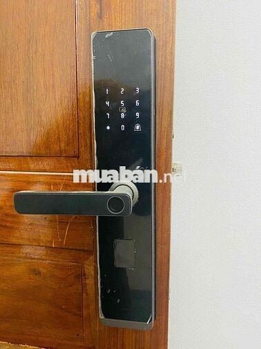 CHO THUÊ CĂN HỘ 2PN - 1WC CỬA SỔ, BAN CÔNG FULL NỘI THẤT CÁCH UEH 1km