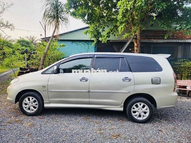 Toyota Innova 2006- 200.000km