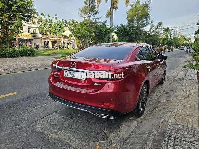 2019 Mazda 6 2.0L Premium - 84000 km