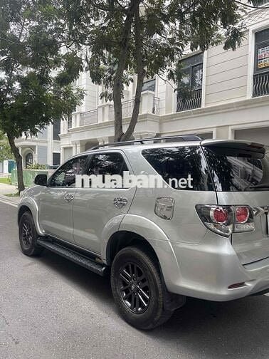 Toyota Fortuner 2015 2.7V 4x4 - 92000 km