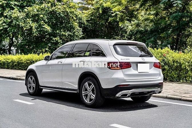 Mercedes Benz GLC 200 sx 2021 - 38000 km