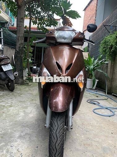 Honda Lear 110 . date 2012 . giá rẻ cho NLĐ