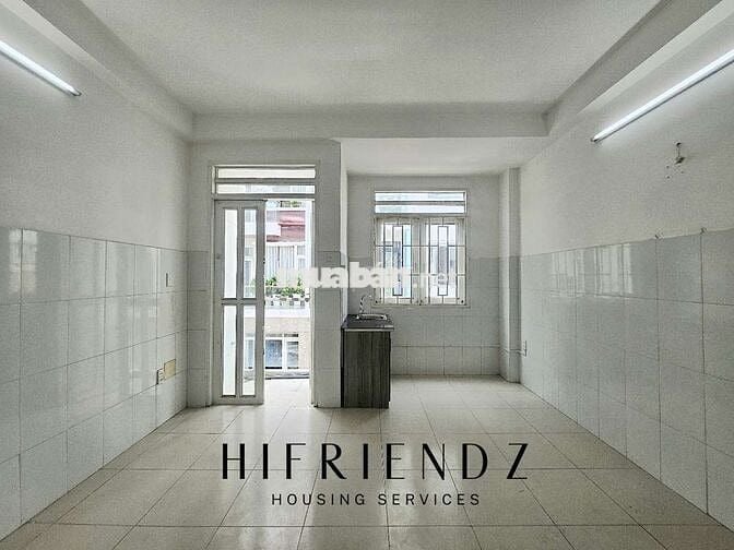 KHAI TRƯƠNG PHÒNG MỚI XÂY, BAN CÔNG, GÁC CỬA SỔ GẦN ĐH VĂN HIẾN