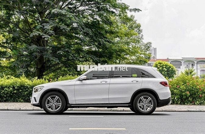 Mercedes Benz GLC 200 sx 2021 - 38000 km