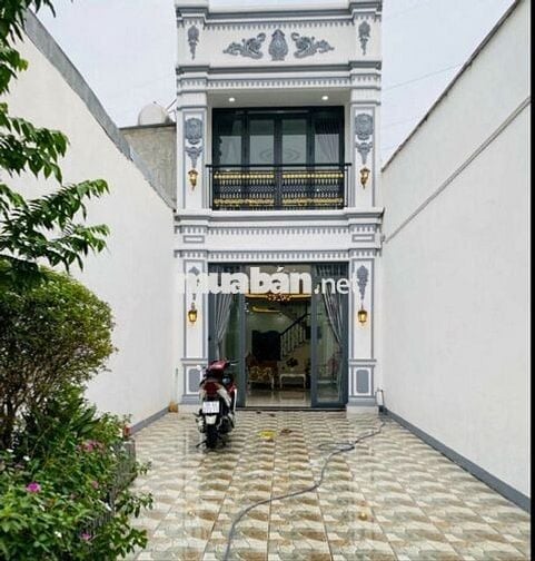 Nhà biệt thự tầng lầu 226m2, 2 phòng ngủ, sân 66m2, nội thất cao cấp