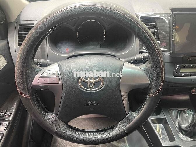 Toyota Fortuner 2015 2.7V 4x4 - 92000 km