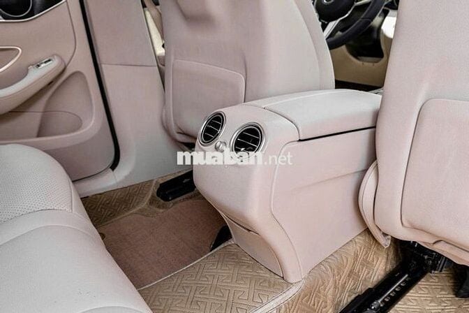 Mercedes Benz GLC 200 sx 2021 - 38000 km
