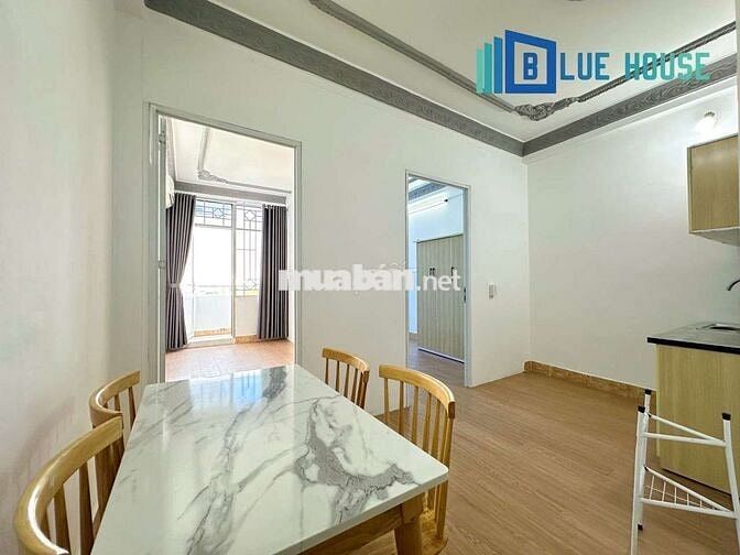 Cho thuê căn hộ 2pn gần ngã tư Lạc Long Quân - Âu Cơ