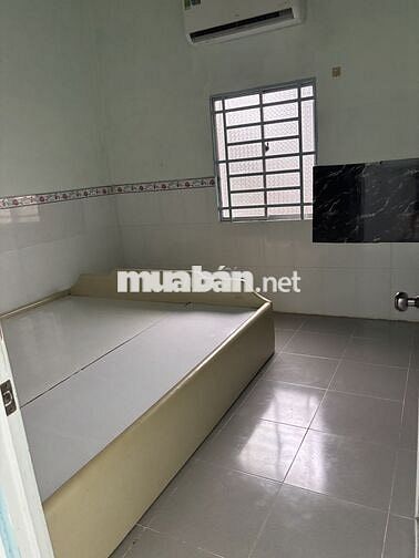 Nhà hẻm 100m2, hẻm 520 đường 30/4