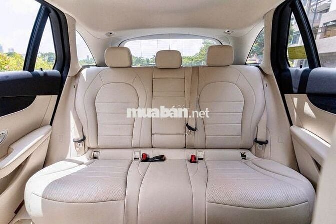 Mercedes Benz GLC 200 sx 2021 - 38000 km