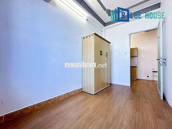 Cho thuê căn hộ 2pn gần ngã tư Lạc Long Quân - Âu Cơ