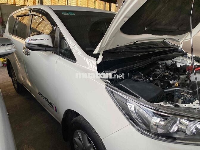 Toyota Innova 2018 2.0E - 180469 km