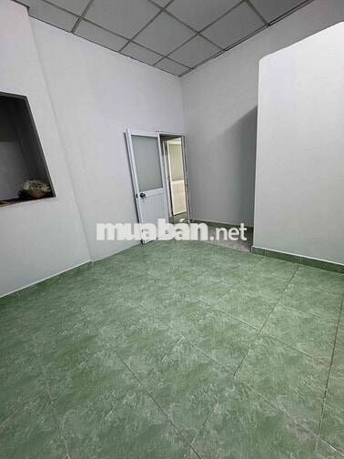 NHÀ NGUYÊN CĂN 2 PHÒNG NGỦ 1 PHÒNG KHÁCH 2 TOLET, NGAY CHỢ CÂY QUÉO