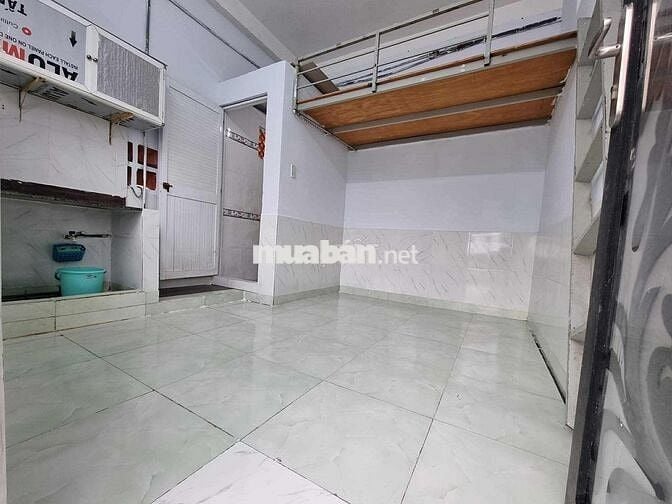 Vì đi làm xa quá mình muốn pass lại phòng bancon thoáng mát như hình