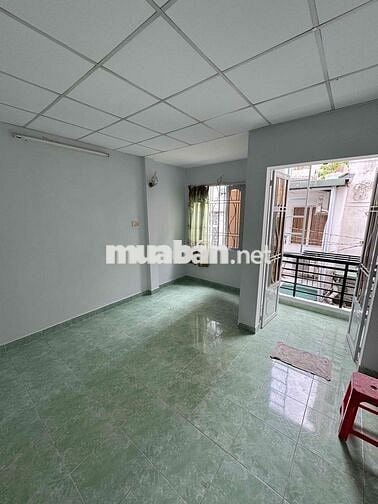 NHÀ NGUYÊN CĂN 2 PHÒNG NGỦ 1 PHÒNG KHÁCH 2 TOLET, NGAY CHỢ CÂY QUÉO