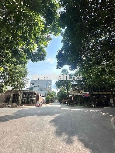 NHÀ MẶT TIỀN 75m2,113 NGÃ TƯ NHƯ QUỲNH.VĂN LÂM.HƯNG YÊN