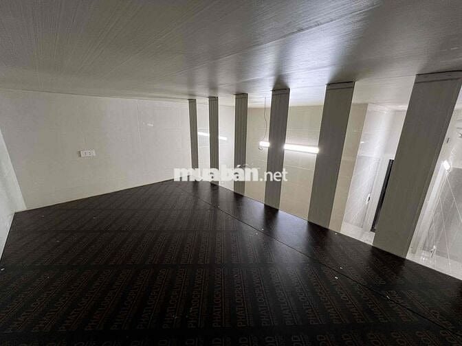 TT Chùa Láng, 30m, 2 ngủ, Nhà mới đẹp ở luôn, Sổ chính chủ, Giá tốt