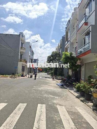 Đất mặt tiền KDC Lê Phong 2, p Tân Đông Hiệp, Tp Dĩ An