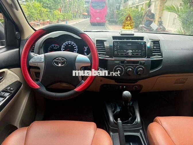 Toyota Fortuner máy dầu số sàn đời 2016