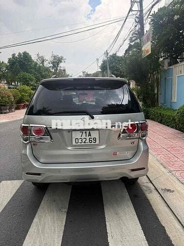 Toyota Fortuner máy dầu số sàn đời 2016