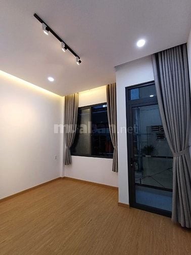 Bán Nhà 888/18/...Lạc Long Quân 45m2, 4TẦNG ,6 TỶ/TL, P.8.Tân Bình 