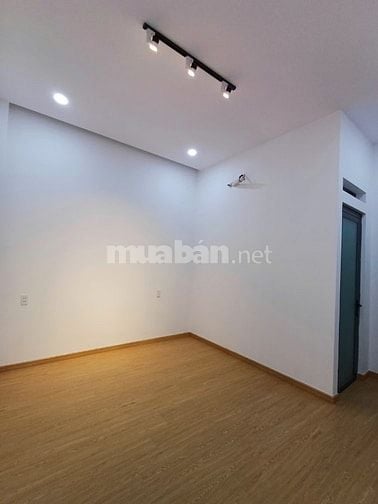 Bán Nhà 888/18/...Lạc Long Quân 45m2, 4TẦNG ,6 TỶ/TL, P.8.Tân Bình 