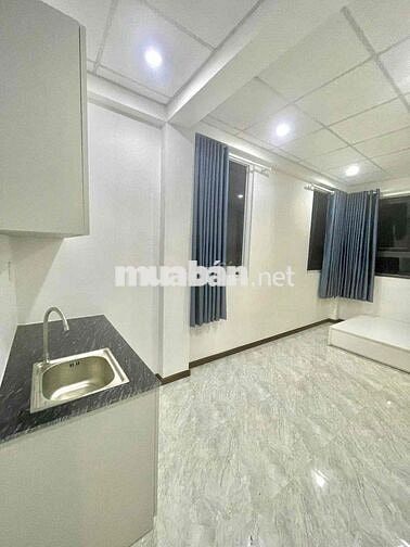 STU CỬA SỔ THANG MÁY GẦN ĐẠI HỌC VĂN LANG CS3