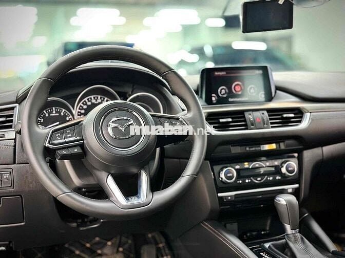 Mazda 6 2017 2.5L Premium odo 6v Đi Rất Ít Giá Tốt