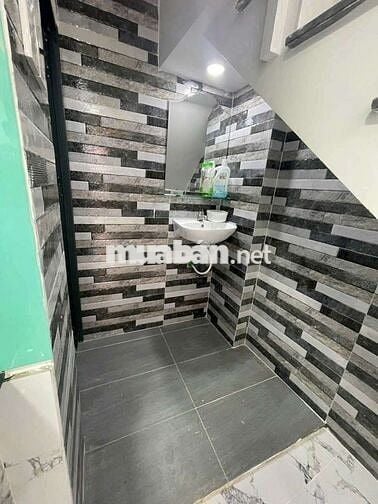 Cho thuê nhà nguyên căn.Đường Hồ Biểu Chánh.Phường 11.Quận Phú Nhuận.