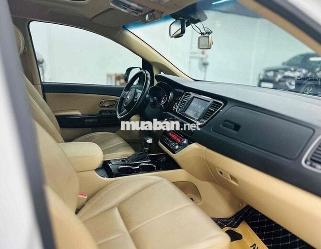 Kia Sedona Full Dầu siêu lướt 27.000km sau 6 năm