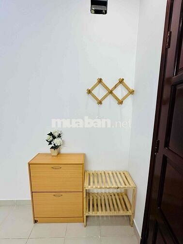 Căn hộ Hưng Phú lô A, 70m2, 2 phòng ngủ, thang máy, full nội thất, ĐB