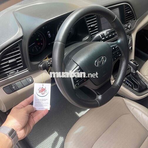 Bán xe Hyundai Elantra 2.0 AT 2018