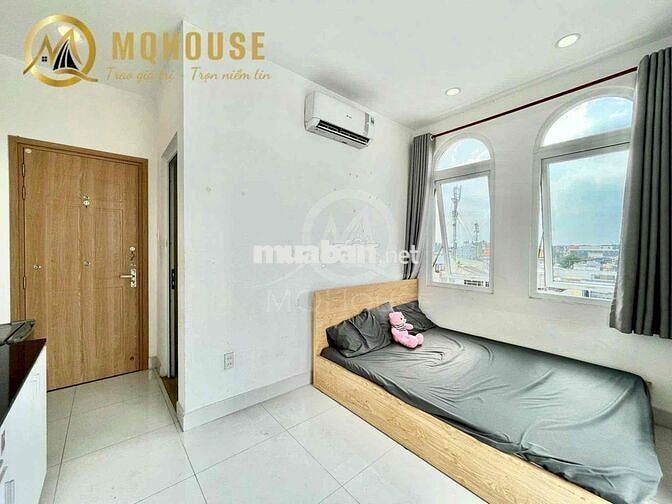 Căn Hộ Studio Ban Công View Emart Phan Văn Trị Đẹp Lung Linh